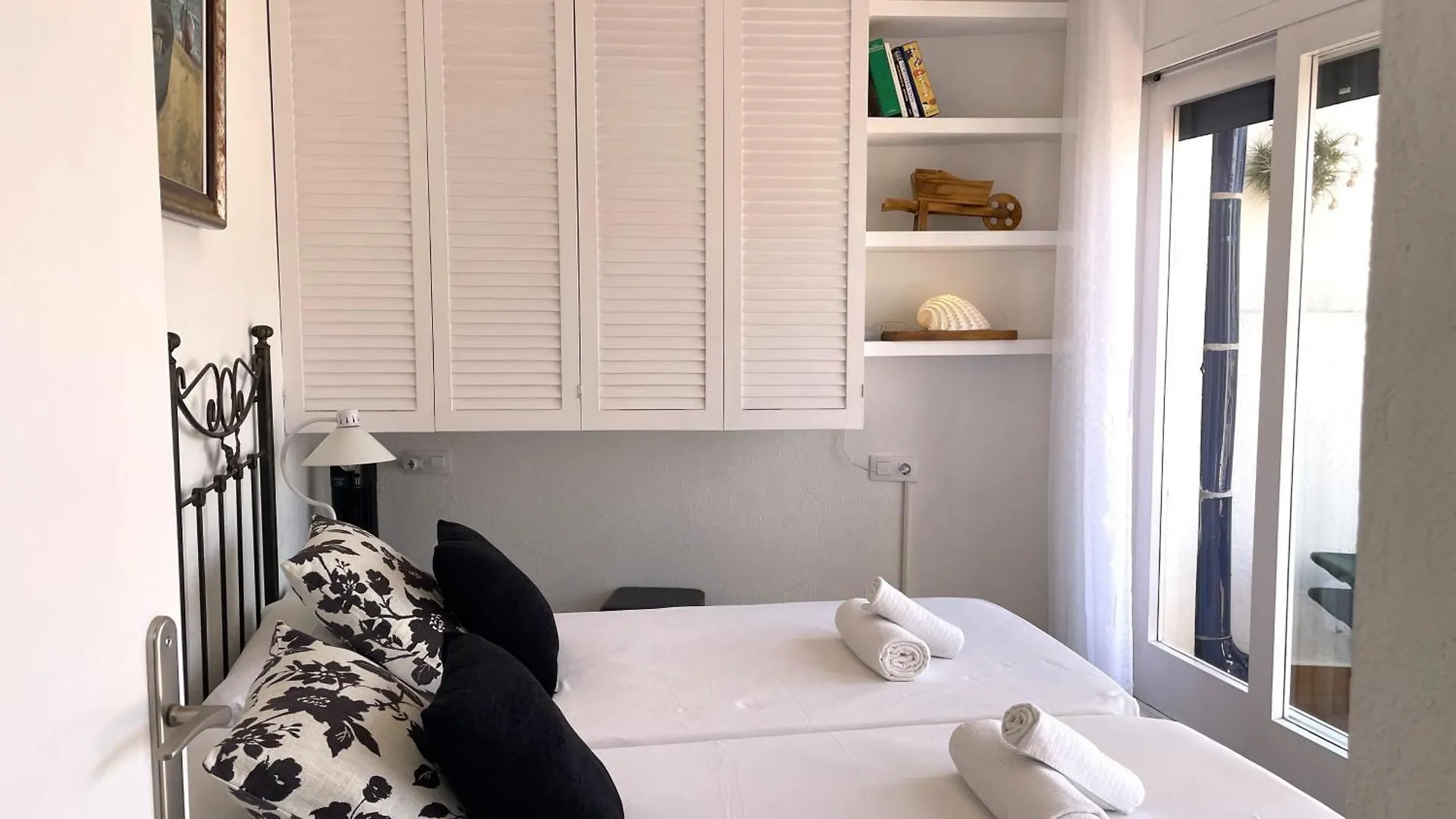 Des Puig - Apartment With Sea Views Cadaqués